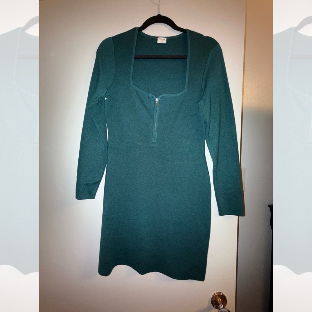 Abercrombie & Fitch Green Sweater Dress Long Sleeve Square Neck